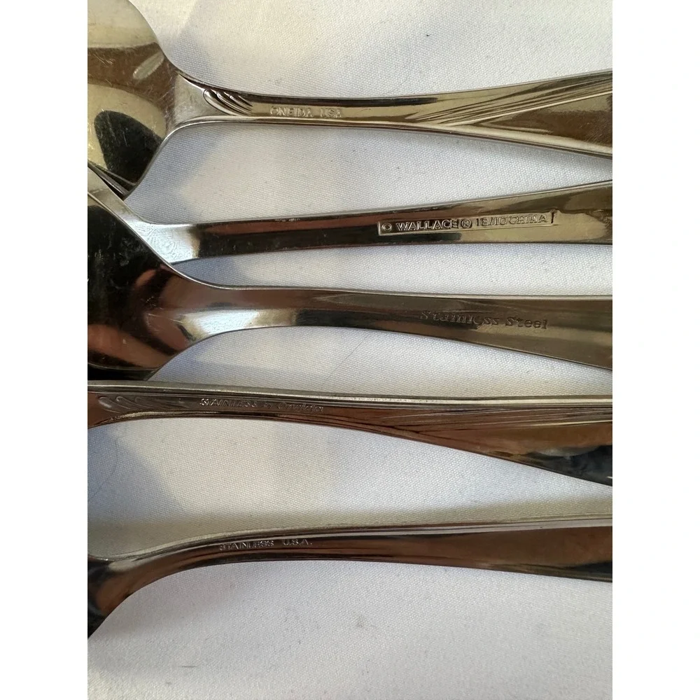 Vintage Stainless Steel‎ Spoons Lot of 5 Wallace Oneida USA Silverware